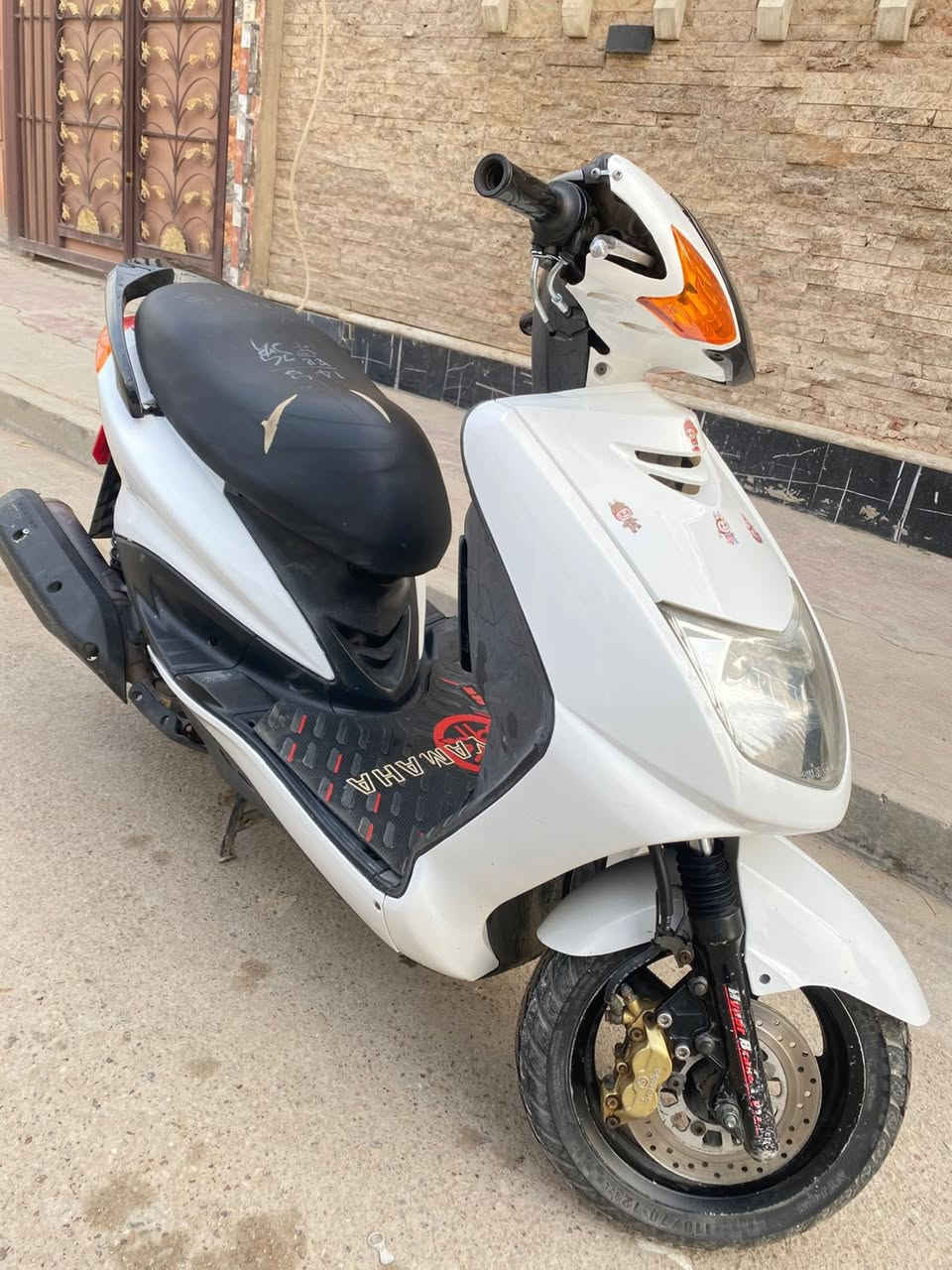 سكنس نثيه للبيع نضافه ميه بالميه سعرها600 ***********
