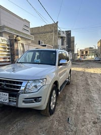 باجيرو موديل ٢٠١٦  للبيع  محرك ٣٥٠٠ ٣قطع تبريد تخم تاير جديد رقم اربيل...