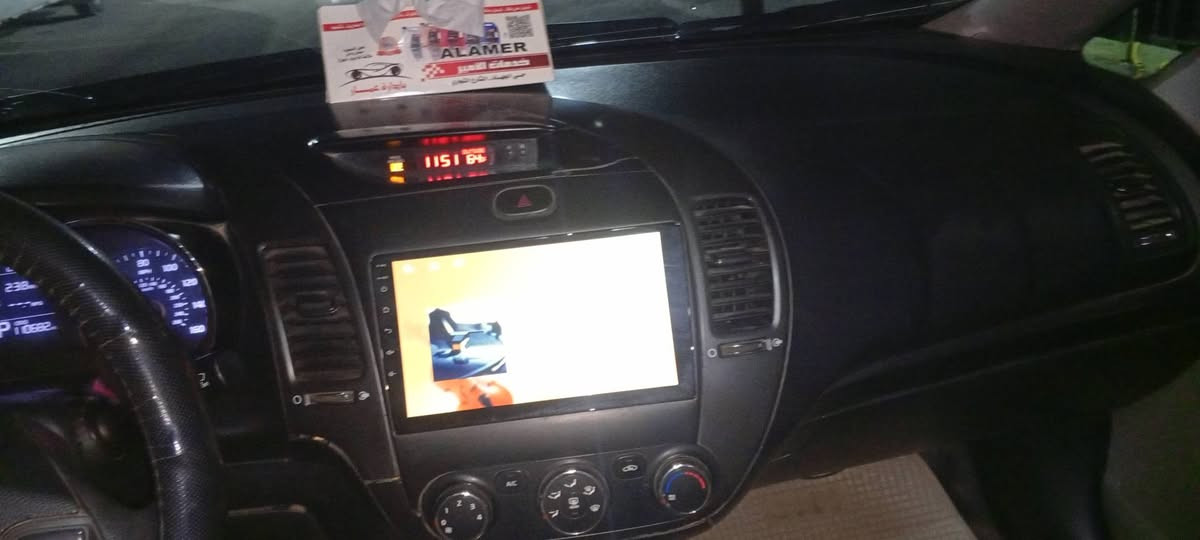 فورتي وارد امريكي حادث امريكي موضح بالصور حريق فقط بدون دعمه موديل ١٥ رقم بغداد بأسمي  سعر 110بيها مجال بغداد حي الجهاد..***********
