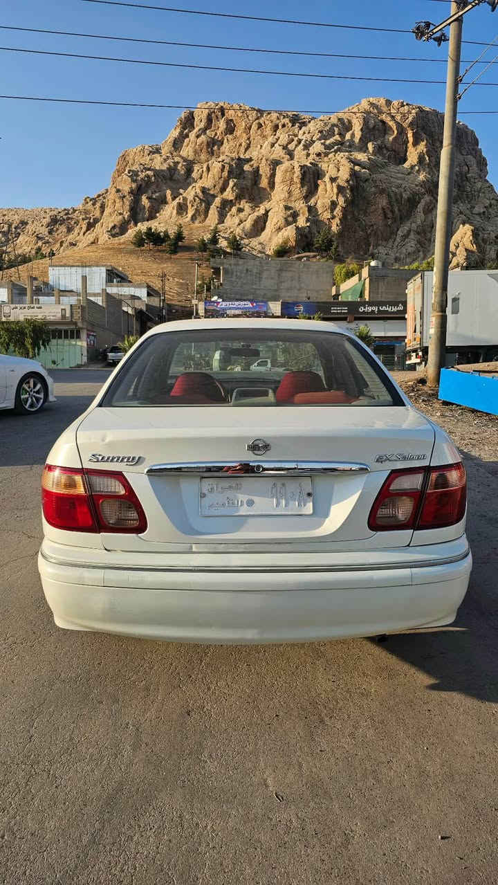 نیسان سەنی ٢٠٠٣ ئاڕمی پلاستیك سلیمانی
 تەحویل کۆن 
 سێ پەڵە بۆیاخ تیایە
 پێشو دوای هیچ پیوە نیە  کەپسە 
  تایە تازەیە

نرخ ٦٨ گەڵا کەمیك معامەلە
***********
*********** السليمانية, العراق
