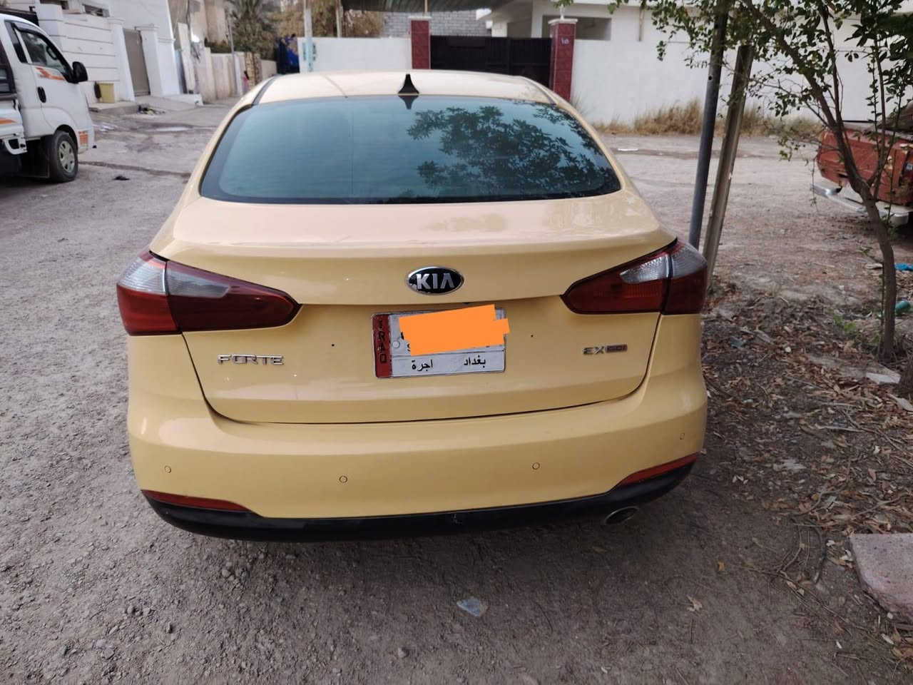 السلام عليكم فورتي موديل2015 
محرك 2000 GDI
بس حادث امريكا بالعراق مابيها السياره ليبل واحد ما عده قبق الجنطه مبدل فقط باسمي تحويل ثاني يوم مصفرة هيئة وغرامات سياره جاهزة السعر 100 وبيها مجال مكاني الزعفرانيه ***********
