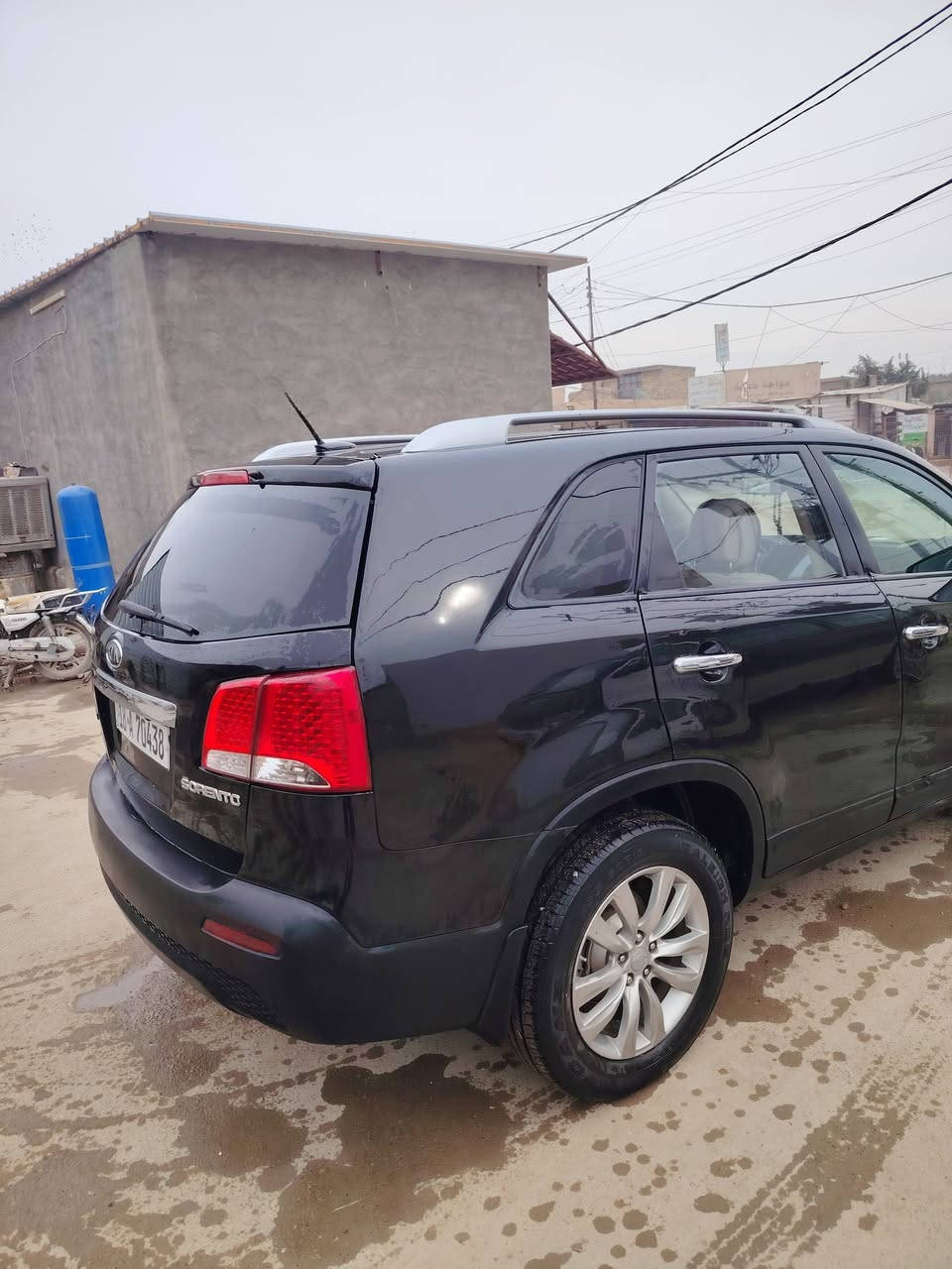 سورنتو ٢٠١١ رقم بابل انكليزي مشروع وطني
مصبوغة عام وارد امريكي
محرك ٣٥٠٠ مفتوح تبريد شغال ٣ قطع 
اشاير بالمري تحكم استيرن شاشة وكامرا
السعر ١٠٠ ورقة  وبيها مجال
مكان طارمية
هاتف
***********
***********
