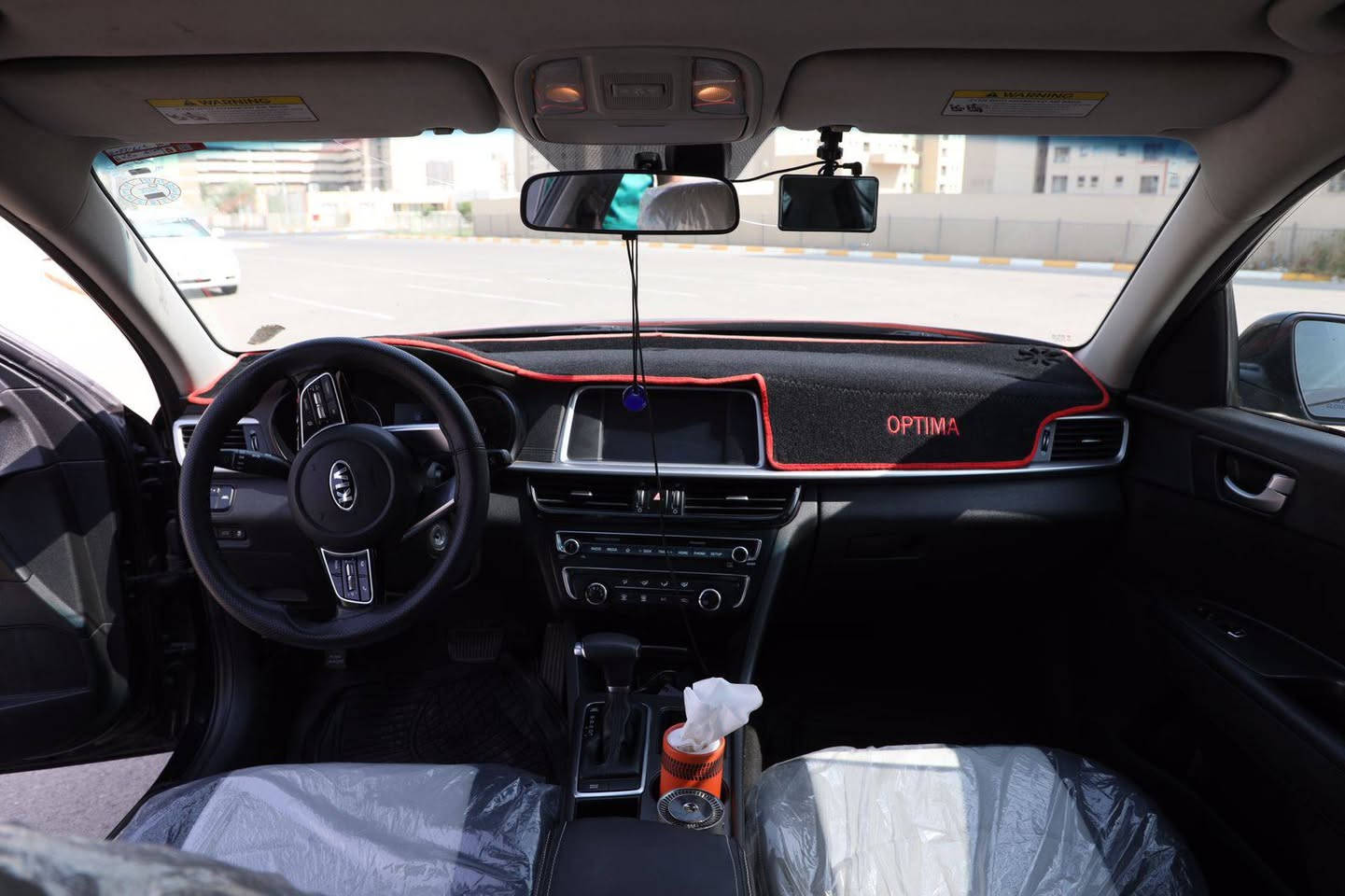 السلام عليكم 
للبيع 
اوبتيما 2019 امريكي لون اسود رقم اربيل الجديد بأسمي
ماشية 82 الف قابل للزيادة
حادثهه بنيد صبغ وتبديل باب خلف السائق نفس اللون 
(بدون ايرباك السيارة)

المواصفات FE
شاشة ابل كار بلي واندرويد اوتو
كاميرا خلفية
تحديد مسار 
نقاط عمياء
اشارة بالمراية
رادار امامي 
حساس خلفي
كشنات جلد (دوشمة درجة اولى)
مانع تزحلق 
تحكم ستيرن جهتين 
كروز مثبت سرعة 
باتري جديد وتخم تاير جديد 

مكانها بغداد بسماية
السعر المطلوب 123 ورقة وبيهه مجال للشراي
 للتواصل خاص او تلفون 
***********
