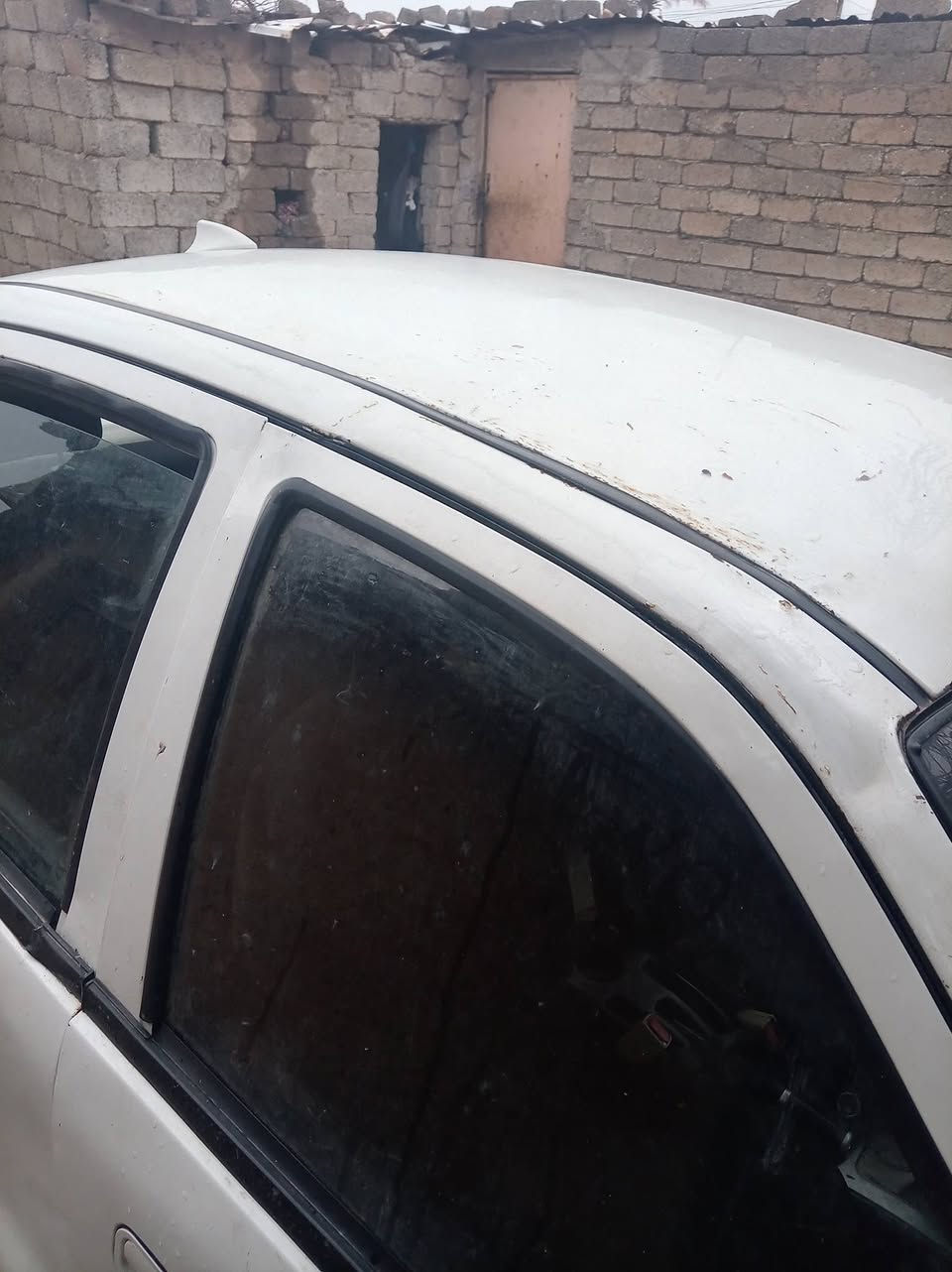 عندي سياره سيكي موديل ٢٠١٣ كص جديده أغلف اسواد محرك كير شراط رقم بغداد  اترايد وكاله آتريد
 تحويل  بيها بس التكم جهات النفر من يم السائق 
للتوصل ***********
