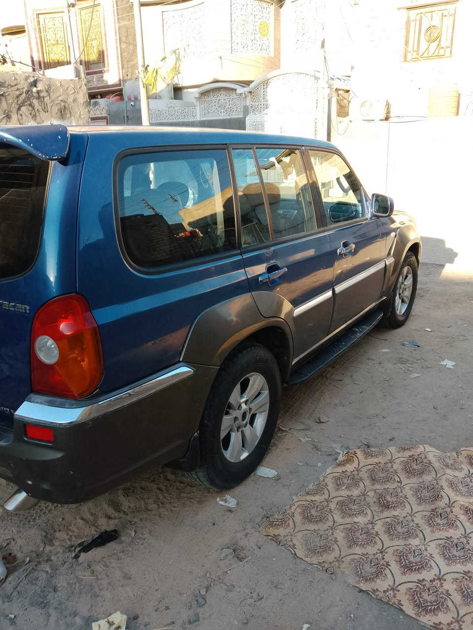 السلام عليكم سيارة هونداي تراكان موديل 2002مكفوله من الضربه والصبغ سياره جاهزه من كل شي رقم ميسان انكليزي بسمي مكاني بصره للاستفسار الاتصال على الرقم ***********السعر 75بيها مجال
