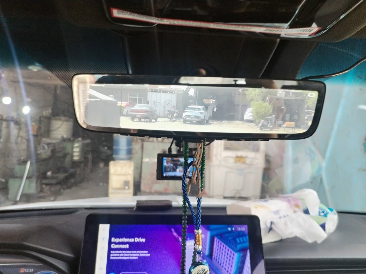 سلام عليكم تويوتا فينزا 2023 – هايبرد لمتدد وارد امريكي حادث موضح تبديل بنيد فقط وصبغ الجاملغ اثنينهن

سيارة SUV أنيقة تجمع بين القوة والاقتصاد، مع مواصفات راقية تناسب جميع الأذواق!
ا
المواصفات: – محرك 2500 سي سي هايبرد 
– نظام دفع رباعي  (AWD)
– سقف بانوراما واسع
 – داتا شو 
- نظام كاميرات 360 درجة (4 كاميرات) كامره خامسه بلمرايه
– مرقمة كربلاء بسمي شرط التحويل 
– مقاعد جلد  بتحكم كهربائي
– تدفئة وتبريد للكراسي الأمامية
– شاشة وسطية كبيرة تدعم Apple CarPlay وAndroid Auto
– عداد ديجيتال متطور
– صندوق خلفي كهربائي
– إنارة LED أمامية وخلفية
– تشغيل بصمة + دخول ذكي
– تحكم كامل من الستيرن
– نظام تثبيت سرعة ذكي
– حساسات أمامية وخلفية
– مكيف أوتوماتيكي ثنائي المناطق
– حساس امامي خلفي 
– نظام سماعات jbl 
العداد 16000مايل قابل للزيادة 
الحادث : موضح بالصور فقط بنيد تبديل وجاملغات صبغ 
الموقع: كربلاء 

للاستفسار:
***********. *********** ..
