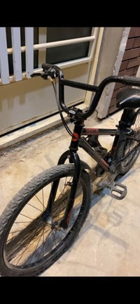 شبابنه الطيبه للبيع: بايسكل d-bike ستايل BMX هجين (حالة زيرو) 🚴‍♂️🔥 ال...