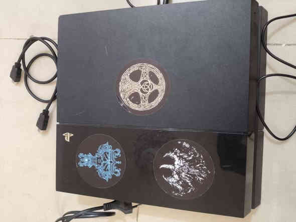 بلي فور للبيع داكره ٥٠٠ يدتين ويا قرص واحد نظام ١٢ فوك جهاز شرط ما مفتوح لوك سعره ١٨٥ بي مجال شراي خاص او يتصل *********** مراوسه مع ماطور
