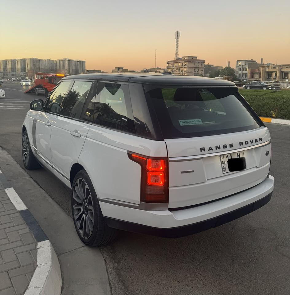السلام عليكم 
رانج روفر فوگ اوتوبايغراف

اعلى فئه بلمواصفات 
موديل 2014

وكاله سردار  (مكفوله)

————————————-

كشنات خلفيه منفصله vip

8 سلندر سوبر جارج

بانوراما

داخل احمر

سقف كنتارا

ستيرن صاج 

دوسات جانبيه كهرباء 

مري كهرباء

بيبان شفط

ثلاجة امامية

ثلاجة خلفية

كامرات 360 درجة

حساسات كل الجوانب

خمس أنظمة قيادة صخرية و مطرية و صحراوية و مرتفعات و تبليط

جكات ٣ درجات ارتفاع( ارتفاع عالي جدا . ارتفاع طبيعي . ارتفاع متوسط )

اناره ترحيب

نظام التحكم بالثبات

نظام التحكم بتماسك العجلات 

نظام المساعدة على الكبح

نظام توزيع ضغط المكابح

نظام كشف النقطة العمياء

كاميرا خلفية للمساعدة على الاصطفاف

نظام تثبيت السرعة

لايتات متحركه مع الستيرن

نظام المساعدة على صعود الطرقات

حساسات استشعار للركن

نظام مراقبة ضغط الهواء في الاطارات

نظام التحكم بنزول التلال

مقاعد بخاصية التدفئة والتبريد

نظام مساج 4 مقاعد

ذاكرة مقاعد كهربائية

التحكم بنظام التكييف للمقصورة الخلفية ( اربع قطع تبريد )

شاشات للمقاعد الخلفية

سماعات راس للمقاعد الخلفية

مسجل CD

نظام ملاحة

مشغل DVD

شاشة عرض

نظام بلوتوث

مدخل USB

مدخل IPod

نظام الصوت مرديان

ماشية 125,000 كيلو متر حقيقي و قابل للزيادة

والسياره على وضع الشركه بدون نقص ومسويلها سيرفس كامل. (صفر مسج)

رقم بغداد الجديد بأسمي شخصياً هزه وفحص جديدات. 

مكان السياره بغداد زيونه أو السيديه.

السعر : 31.500$

استفسار : ***********
