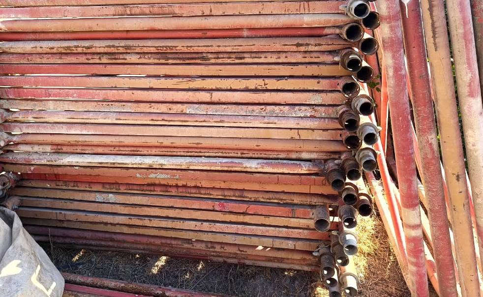 سلام عليكم سكلة تركية للبيع حديد ثقيل 
ارتفاع متر ونص عرض متر ونص 
مكاني بغداد 
***********
