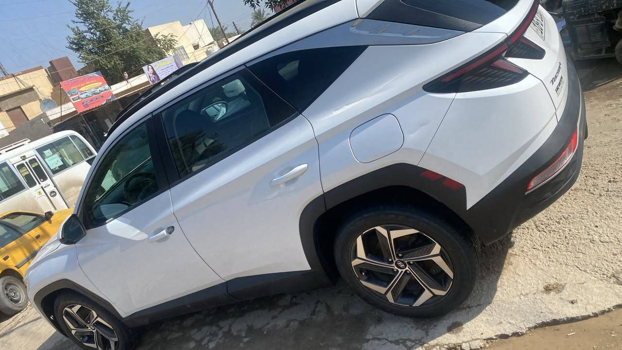 صاحب الكروب وافق هاي المره الثالثه انشره ومحد يوافق.
توسان للبيع المريكي 22  رقم بابل السعر ب 170 وبيه مجال الشراي يتصل ***********
