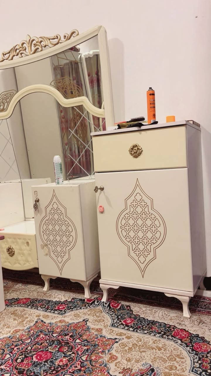 غرفه نوم عشر قطع تركيا مكاني البياع سعرها 600 رقمي ***********
