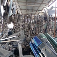 قطع غيار سيارات • السليمانية