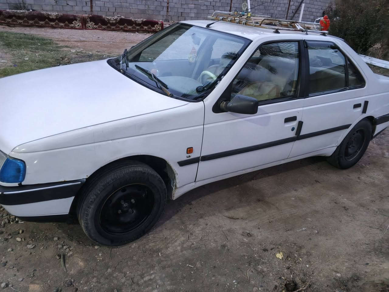 بيجو 405رقم كربلاء
موديل 2009 
حداديه نص50%
مكينه وكير خير من الله 
مابيها خياس بيها بس شويه 
وتعال وشوف بعينك سياره 
السعر 30وبيها مجال قليل 
حك الجيه
رقم هاتف ***********
