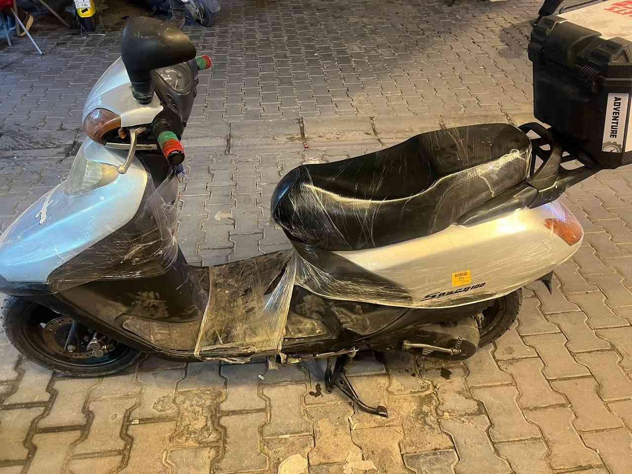 للبيع سبيسي ياباني من امه نحره سلف محرك مكفول اخرس شلعه معدل كهربايات اي نقص مابيها دراجه خير من الله كفاله السعر 550وبيها مجال عنوان اعظميه شراي يتصل بل عافيه ع ياخذها ***********
