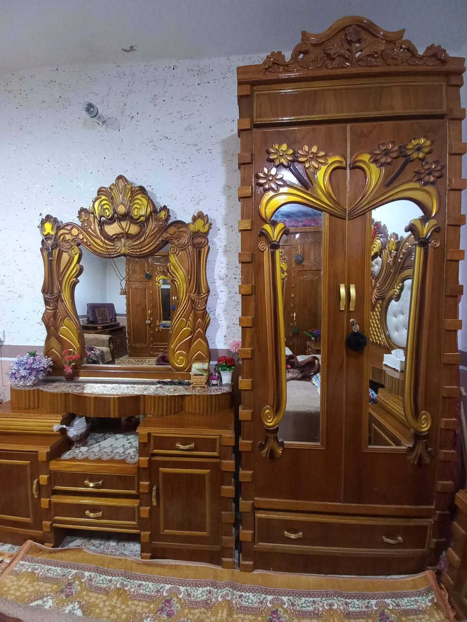 #مكلف_بنشر 
غرفة نوم جديدة وحيل نظيفة ومرتبة 
شغل درجة اولئ مثل متشوفون بصور
الي يحب يتواصل علئ  الرقم 
‏ ***********
