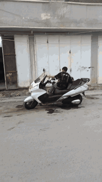 يا الله بنايه ركن للبيع ١٠٠متر
الشعله الدوانم شارع ابو موسى
يحتوي على ٤محلات
والشقه ٣غرف حمام
للتواصل ***********واتساب
***********
