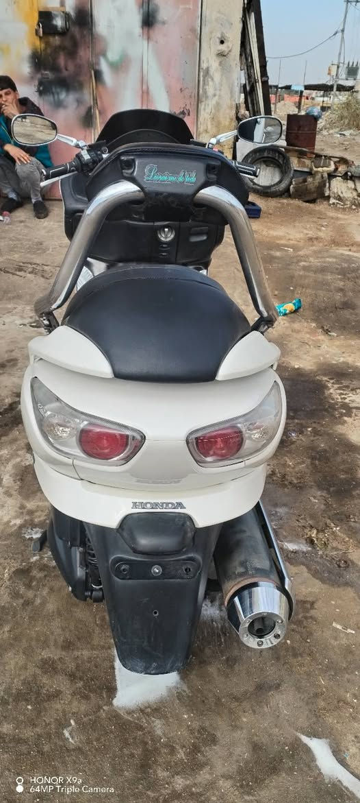 سلام عليكم فورزا 08 كرستال كفاله عامه من تاير لتاير سعر ٩٥٠ للاستفسار *********** عمارة, ميسان
