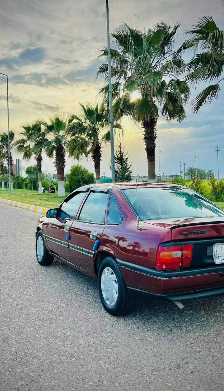سيارة اوبل فكترة موديل 1991رقم ديالى  الماني مشروع وطني سنوية عظم عاج لغاية 26شرط التحويل والوكالة كير عادي محرك حجم 20بالشرط لا صرف ولا بخار معمرة هلالات جديد وصبغ عاج للجمالية فقط داخلها نظيف صدر جديد تايرات جديد كهربائيات كلها شغالة سيارة حلوة وجاهزة مكان السيارة كركوك منطقة واحد حزيران السعر 38ورقة وبيها مجال للشراي ومرازس بتكسي حسب القناعة.ملاحظة اني مكلف بالنشر ومخول بالبيع ومن يتم البيع اخذ دلالية بسيطة من الطرفين للاستفسار الاتصال على الرقم *********** كركوك, العراق
