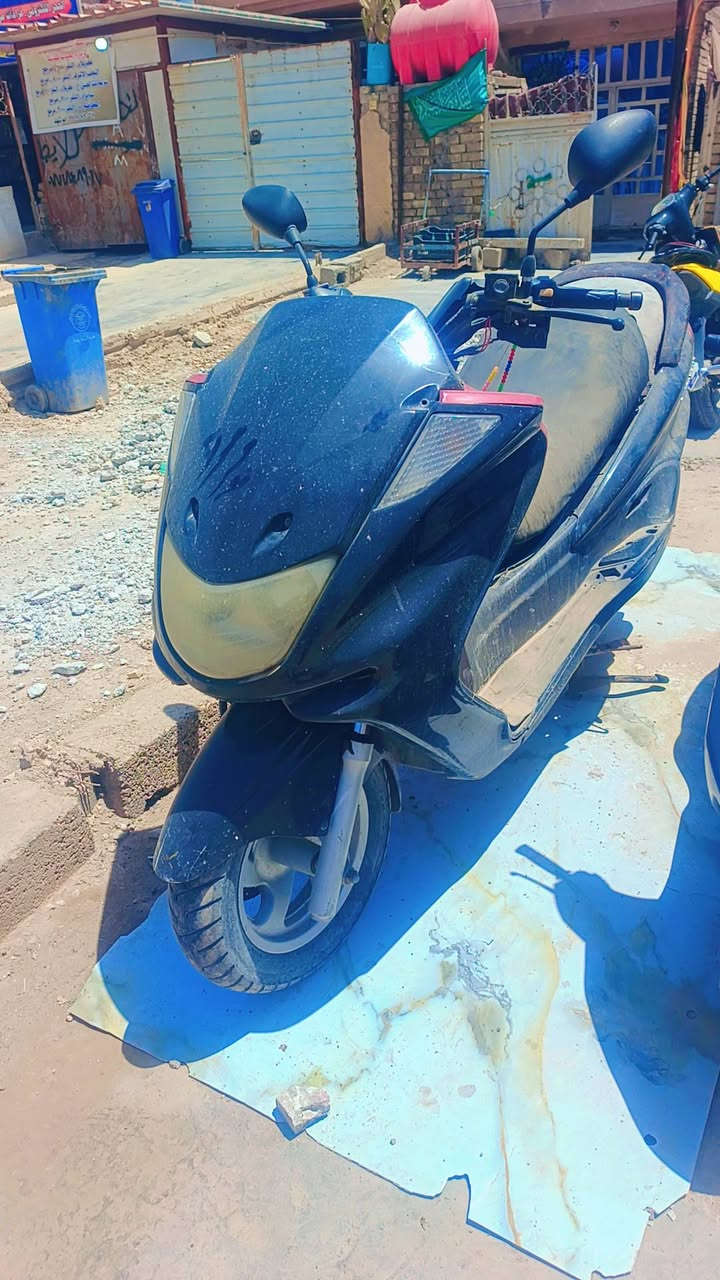 سلام عليكم ماجسته دبل رون الدرلجه كايمه ابيعه كوم حديد السعر 400 وبيه مجال مكان الامين الثانيه ‏‪***********‬‏
