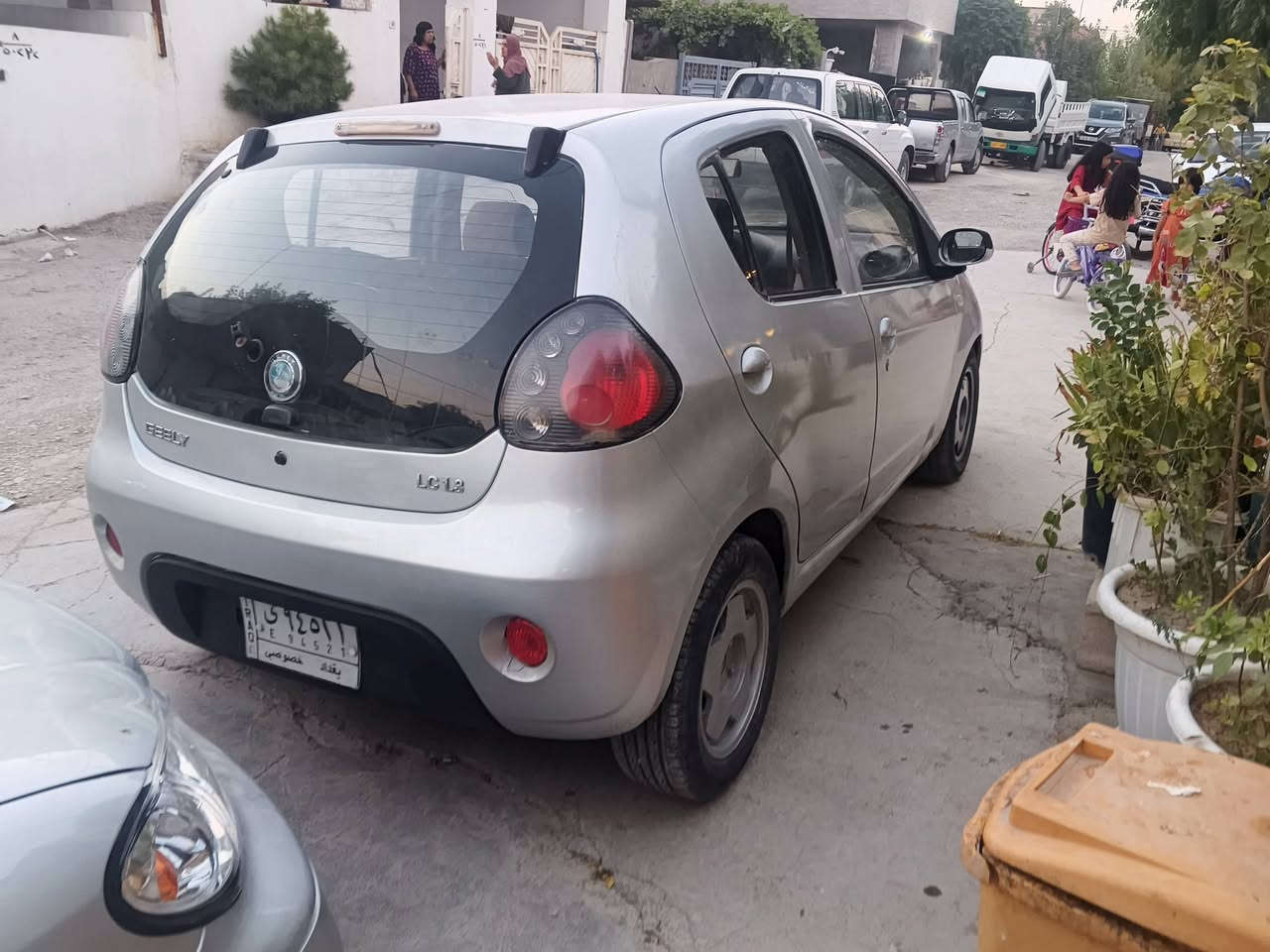 جیلی پاندا
مۆدێل 2013 
گێڕو مەکینەی بەشەرت 
تۆماتیک جام کارەبا 
کارەبای هەموو گیانی ئیشەکاتچوار تایەی لۆکی لەژێرە 
سەنەوی عەسڵی لەگەڵە بەشەرتی ئەوەلیات و ماڵی مەدەنی 
شوێن سلێمانی 
۳٥گەڵا 
***********
