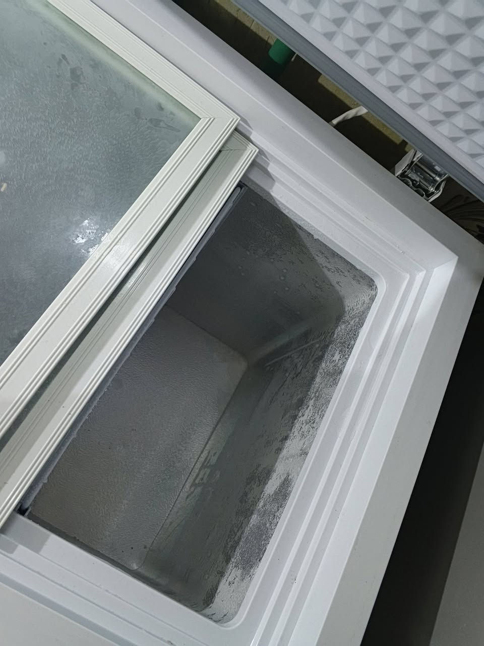 السلام عليكم
مجمده جديده. للبيع ممستخدمه صار اسبوعين من جبته جديده لوك. للبيع السعر 350 وبيه مجال للشراي.  للاستفسار الاتصار ع الرقم ***********. وات ساب
