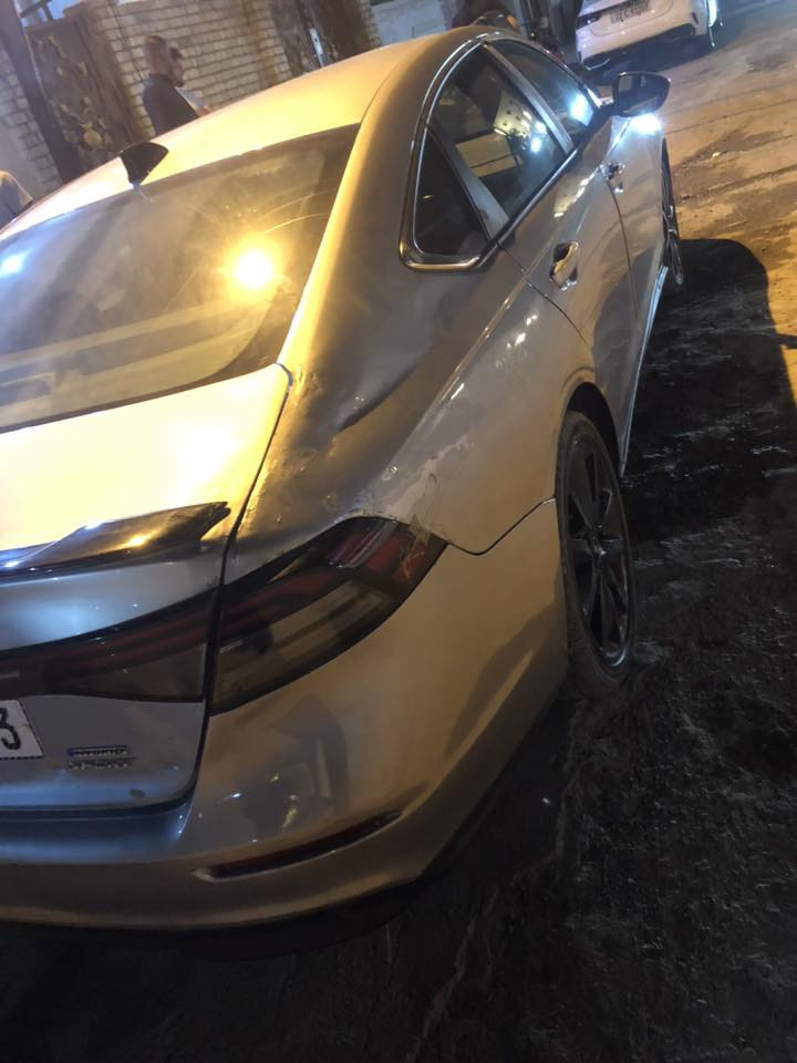 السلام عليكم…هوندا اكورد سبورت 2023 للبيع معروفه مواصفات السبورت مرقم بغداد ترقيم جديد+دخول جديد قطعتين صبغ مع بارد جاملغات خلفيه بيها ملاحظات شوية السيارة لكن سعرها مناسب جدآ (148 ورقه) وبيها مجال بسيط جدآ…للأستفسار اكثر *********** يوجد واتس اب
