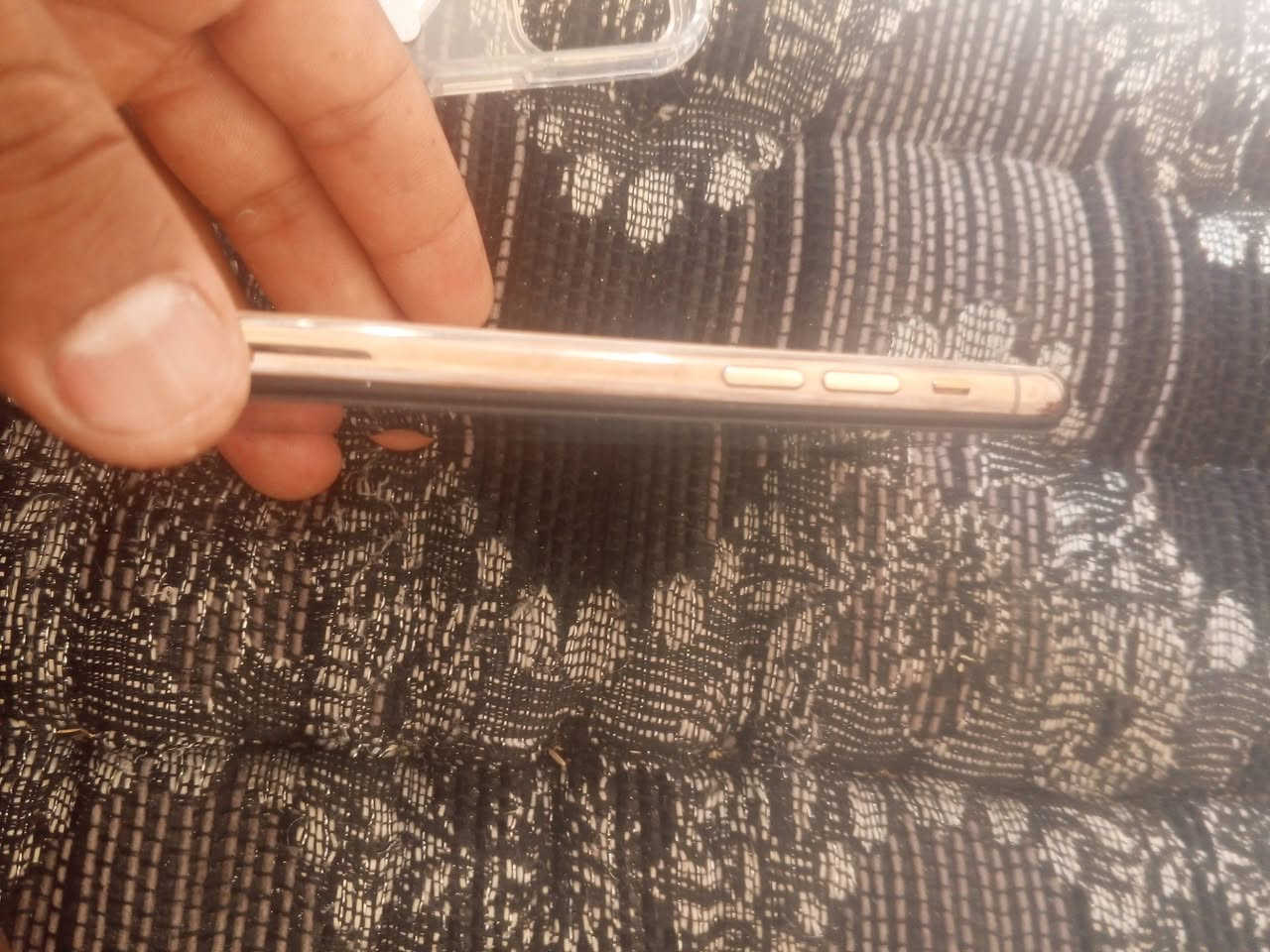 ايفون 11بر بدله بطاريه اصليه ميه لستفسار ***********
