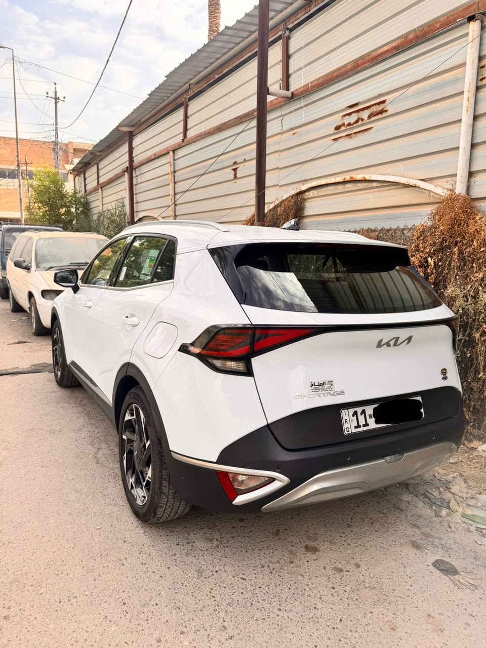 ا
يا الله 
سبورتج خليجي 2023 
ماشية 45 الف 
***********
محرك 2000 دوش 
سيارة بصمه نص فول 
رقم بغداد باسمي
سيارة جديدة 
بيها كم حالوب ممبينات كلش خفيفات
ينعدن ع عدد الاصابع 
سونار بالمنشور 
سعر 213$ بيها مجال قليل 
مكان سيارة بغداد العامرية
