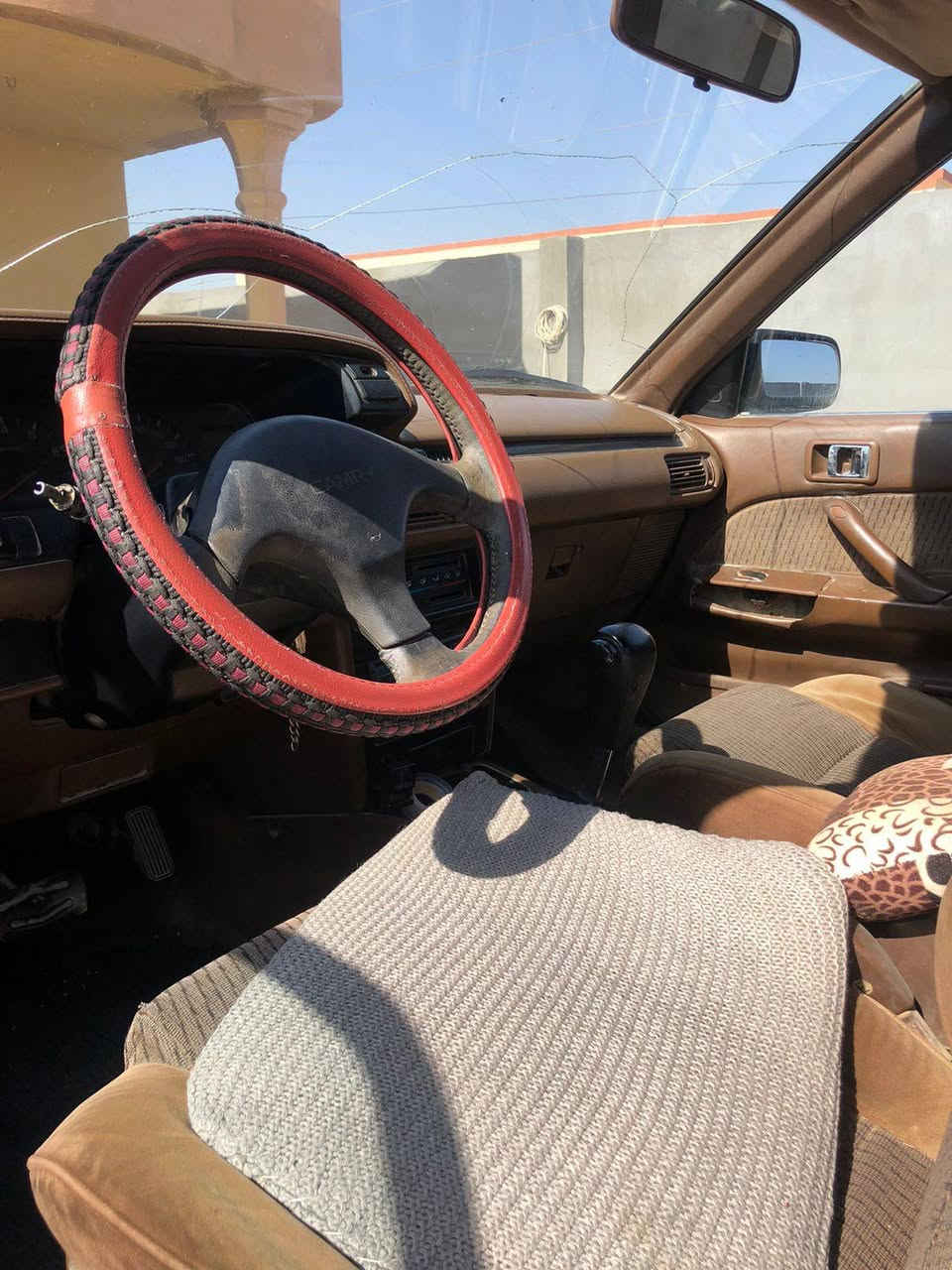 السلام عليكم ورحمة الله وبركاتة للبييع كامري موديل 91 كير محرك شرط سنويه  ل2027 تحويل مباشر 
تبريد شغال 
رقم نينوئ الماني باسمي 

الاستفسار: ***********
