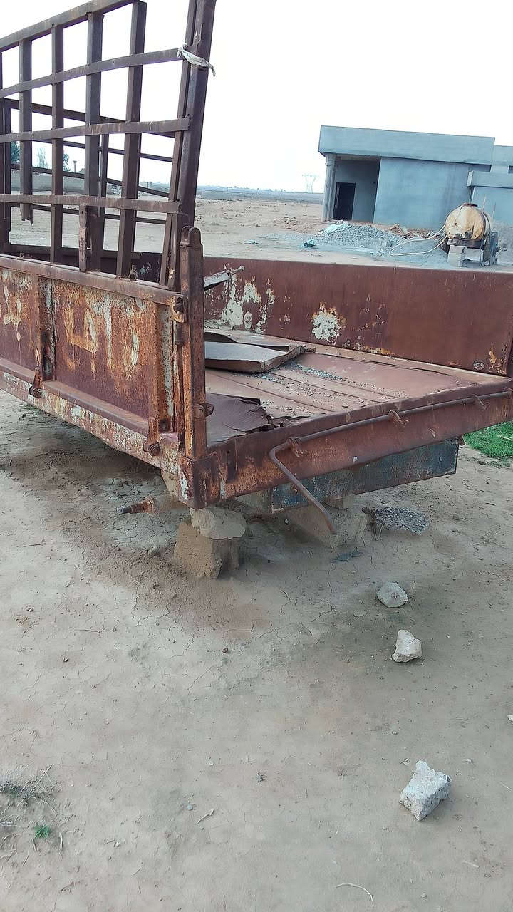 عربانه للبيع موجود توياره  ***********
