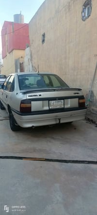 للبيع سيارة فكترا موديل 1993 محرك طير شرط رقم بغداد مشروع وطني صاحب شر...