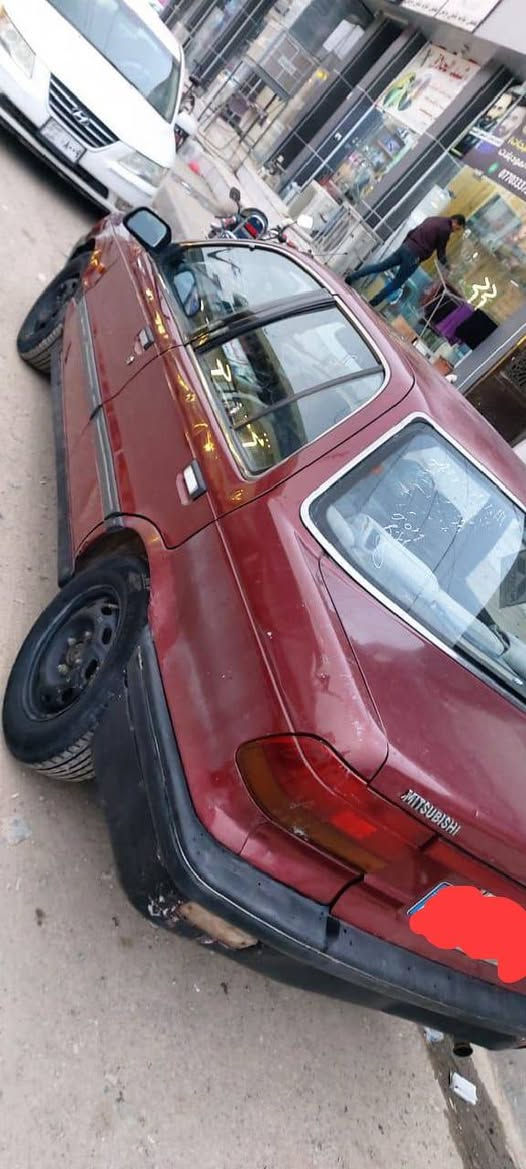 السلام عليكم . مسيبوشي لانسر 1992بسمي تحويل ثاني يوم   رقم كركوك مشروع وطني  انكليزي سنويه 2029 بدون صبغ فقط الهلال الخلفي شي قليل سياره خير من الله محرك كير صدر جاهزه  سياره مال بيت ماتعبك سعرها 30 ورقه وبيها مجال  مكانها كركوك رقم ***********
