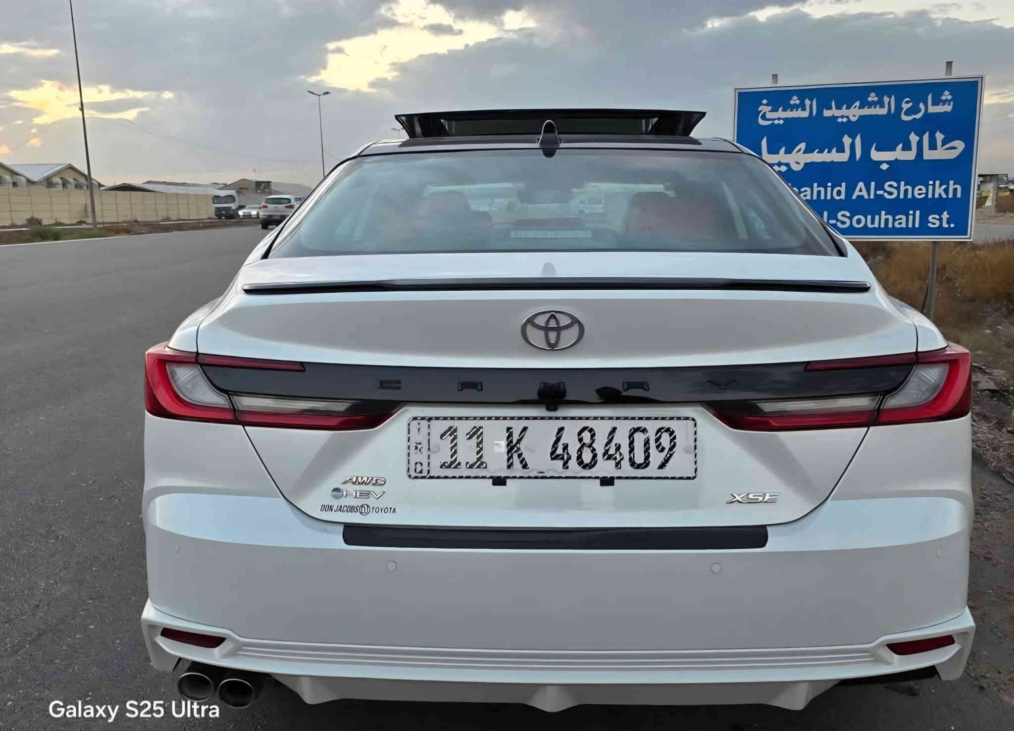 السلام عليكم
تويوتا كامري هايبرد موديل 2025 اعلى فئه XSE
كشنات تدفئه تبريد 5 كامرات\ 5رادارات 360درجه
وباقي مواصفات xse المعروفه
ماشيه 9الف كيلو 
الحادث/بنيد +شواصي عالبارد بدون صبغ 
السعر 275 
بغداد الكرخ/للاستفسار:***********
