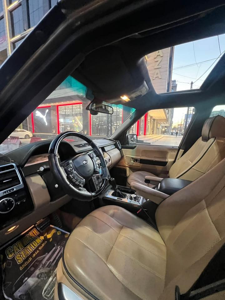 السلام عليكم
رانج روفر فوك 2010 خليجي وكالة (سردار) 
 رقم اربيل (الجديد) 
السيارة  بدون ضربة بدون تبديل قطع كلة على وضع الشركة
فقط  الدعامية الامامي و الخلفي مرشوشات جمالية
و الجاملغ الخلفي الايسر صبغ بارد اثر  طخة صغيرة 
السيارة فول مواصفات
محرك 8 سلندر عادي محسن
كامرة خلفية
حساسات 360 درجة
جكات كهرباء تصعد و تنزل السياة
جبلي. طرقة زلقة. ثلوج. مرتفعات. منحدرات
مري شفط
تبريد قطعتين
وضعيات قيادة مختلفة سبورت وعادي
فتحة سقف
بصمة ابواب
غرفتها شخط ما بيها  تحكم كشنات 8 حركات 
نضام انارة عالي ناصي ويا فرة  الستيرن  الايتات تصعد و تنزل حسب حركة السيارة  حساس
السيارة كاملة بدون نقص كلة على وضع شركة ما ملعوب بيها ابد  وبعد بيها مواصفات خير من الله  
تريد وكالة تريد تحولي
العنوان بغداد
***********
