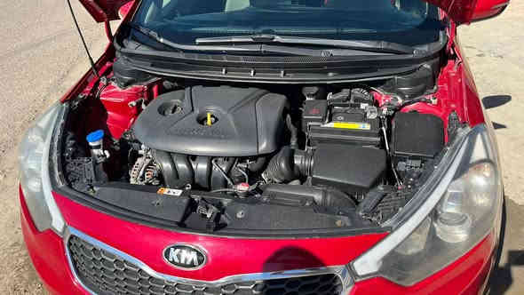 فورتي 2016 نضيفه استعمال شخصي ماشيه 95 ماصاعد عبري بيها ابد سنويه باسمي لل2028 حادثها جاملغ أمامي مبدل ولباقي ليبل واحد  وباب السايق بي ضربه هنا بالعراق  معمر ومصبوغ نفسه (مكينه2000دوش ،كيرAT ،حداديه امامي خلفي لوك ،تبريد منضومه جديده ،تخم تاير جديد سياره جاهزه من كلشي ترايك وين ماتريد مواصفات السياره عاديه السعر #١١٨ وبيها مجال بسيط 
للاستفسار ***********
