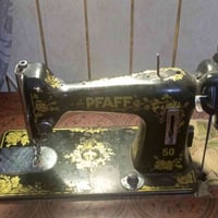 مكينه خياطه نضيفه وكلشي تخيط للبيع سعره 75 07746672170