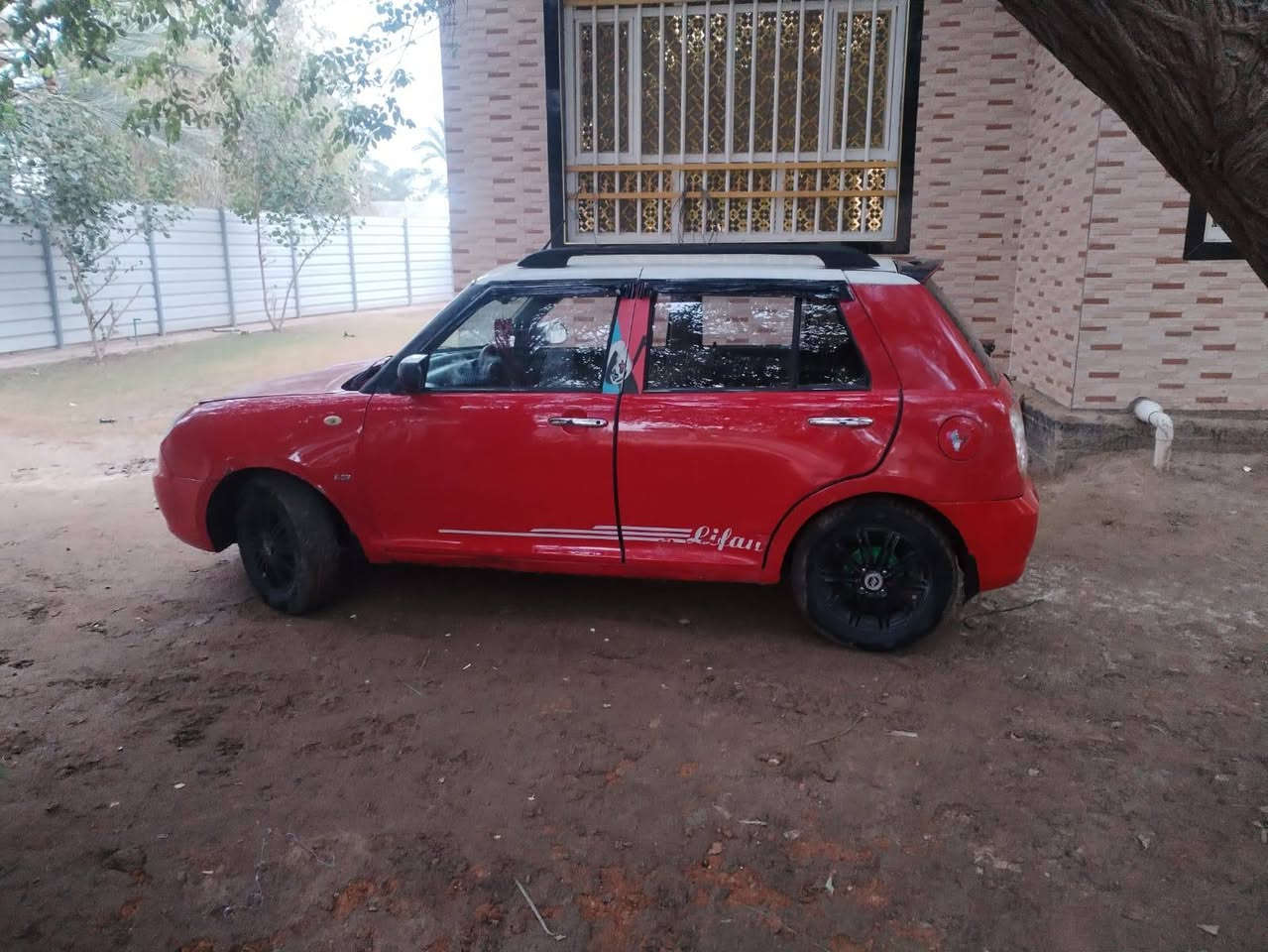 السلام عليكم ليفان 320 مستر بين للبيع  السعر35 وبيها مجال بسيط رقم بابل سنويه نافذه بعدلها شهرين  مكانها نجف  الرقم لتواصل  ‏‪‪0783 896 0609‬‬‏
