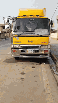 سلام عليكم سياره هينو طيرة ستة وربع بلادي مكينة 80عادي مجموعة انكر سيارة جاهزة مكان كوت الشهدا تلفون ***********
