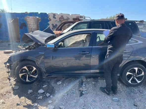 سلام عليكم
اول شي ابعد الله عنكم الحوادث 

هوندا انسايت 2021 ابيعها على هذا وضعها
رقم بغداد 
الي مهتم يتصل يتدلل 
 واتساب ***********
