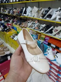 حذاء بناتي • ٣ ألوان • مقاسات ٣١-٣٦