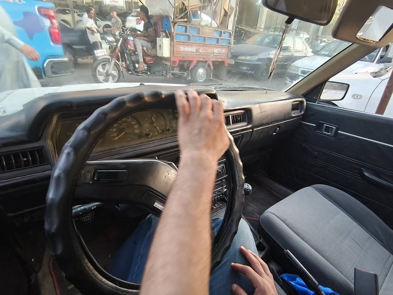 السلام عليكم سياره كرونه موديل 81جديده كير ومحرك شرط لاصرف ولانفخ تبريد 🥶ثلج السعر30خابر وتدلل ***********
