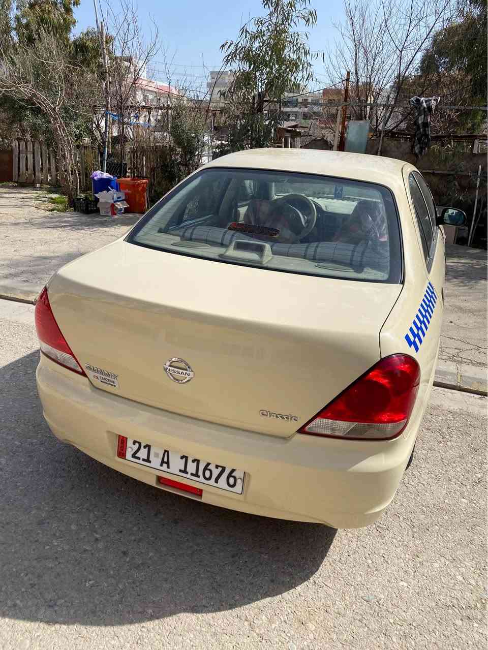 سه ني ياباني 
موديل2011
مه كينه و گير به شه رت
بوياخي نيه
دو خه ت ساردي به سيتي هه يه سه نه وي تا مانگي هه شت ماوه 
 لوگوويي بو كراوه 
ته قه و ره قه يي  نيه 
هه زه يي تا 2027
*********** السليمانية, العراق
