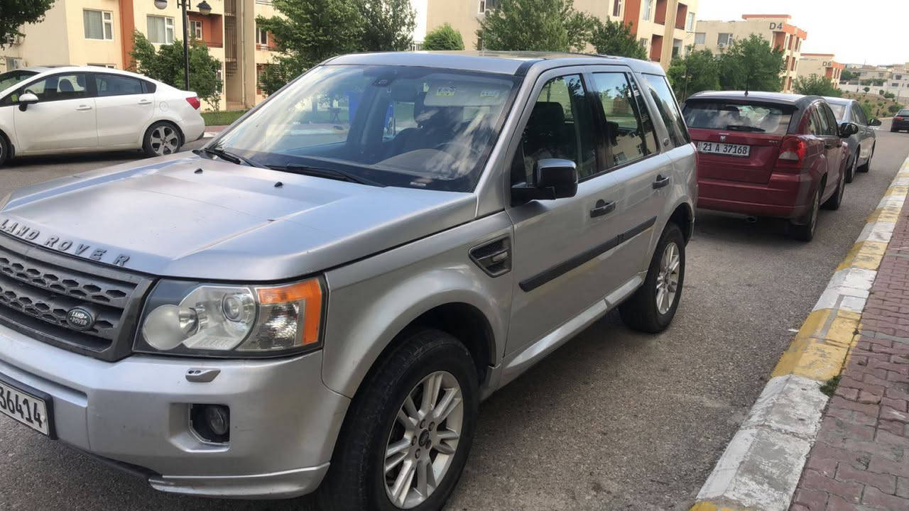 لاند رۆڤەر 2011 فول مواسەفات 
مەکینە 6 بستۆن 
بۆیاخ عامە بێ ناوگرتن 
کشن جلد و کارەبا 
تحدید سورعە دەبڵ اکسل ئۆتۆ 
زۆر توند و تۆڵە 

سعر : لە کۆمێنت داوای بکە ڕاستەوخۆ بۆت دێت 🤖 

گێڕ و مەکینەی بەشەرت 
هیچ کێشەیەکی تێدا نییە 

ژمارەی خاوەنەکەی 
***********
وەتسئاپ
