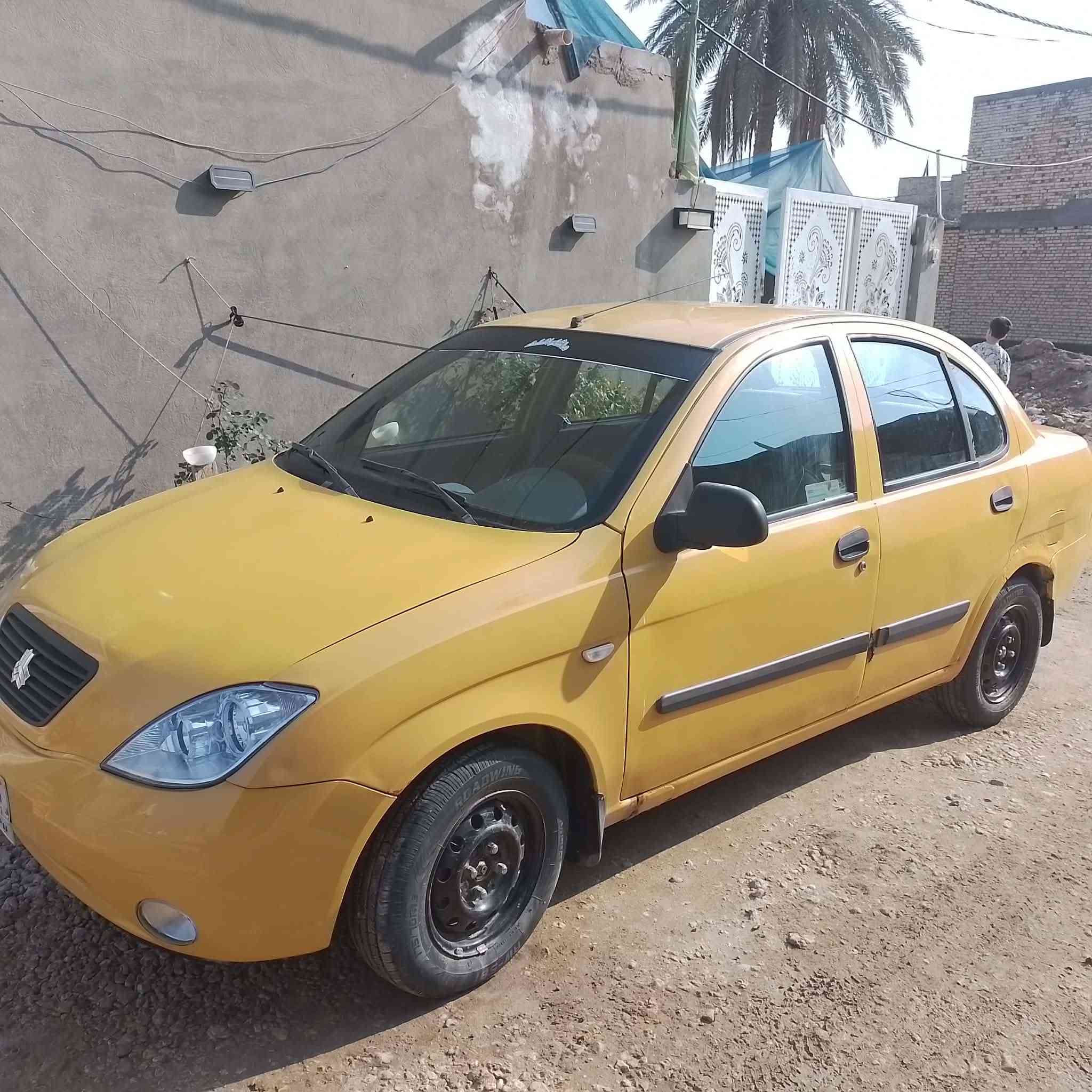 طيبه 2015 رقم ذي قار الماني مشروع وطني  بأسمي سنويه بعدها ما نافذه مكينه وكير وحداديه وتبريد كهربائيات كلها شغاله 
مكان السياره حله 
السعر 37 وبيها مجال حك الجيه 
للاستفسار ***********
