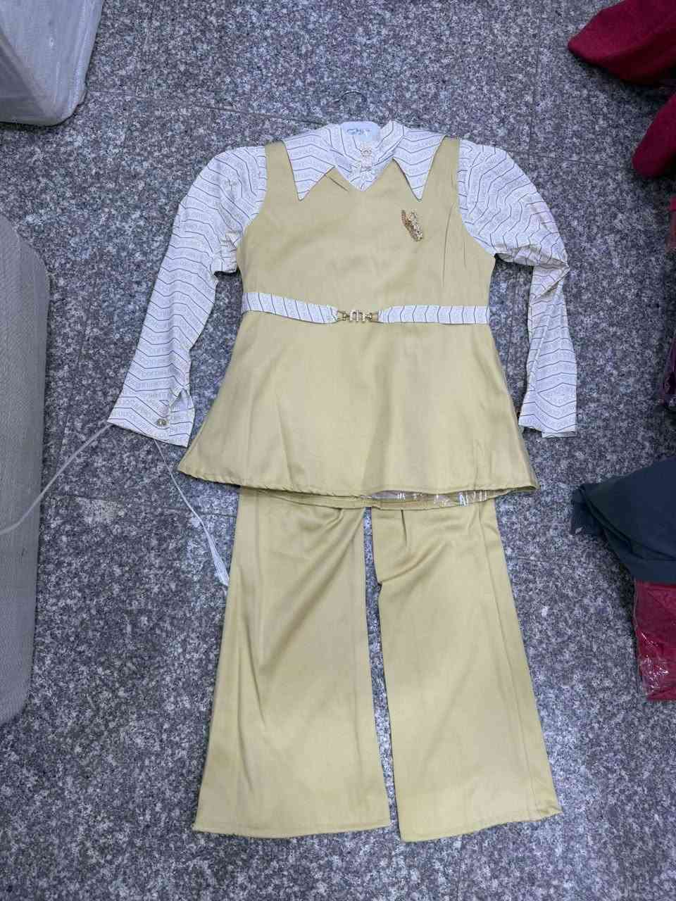 كيلوت بناتي 
العنوان حديثه ناحيه براوانه قرب اسواق الحاج عامج 

توصيل جميع المحافظات 
للطلب والاستفسار مراسلة الصفحة او الاتصال واتساب 
***********
***********
