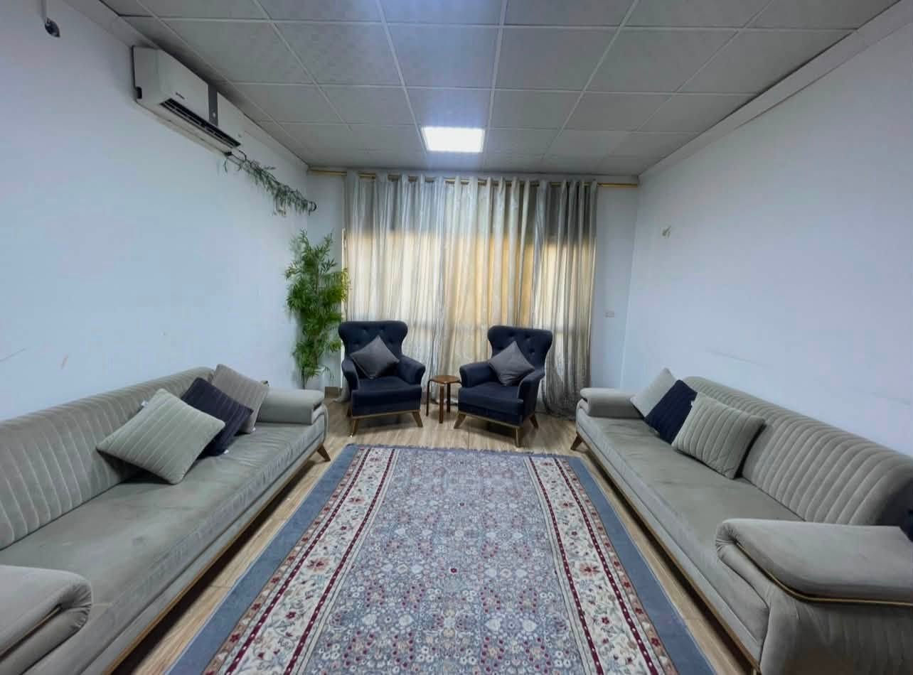 🏠 شقة للبيع في مجمع الزهور السكني – بغداد / سريع محمد القاسم
🏢 عمارة D7  شقة 27
📐 المساحة: 80 متر
💸 واصل قسط 7 سنوات
سعر البيع: 45 مليون 
📞 للاتصال:
*********** / اتصال + واتساب
