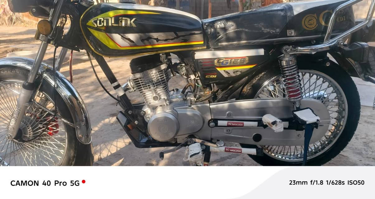 سلام وعليكم دراجه نضيفه موديل ٢٤ أوراق اصولي سعر خاص مكان محاويل ***********
