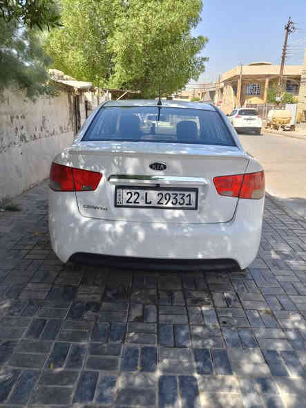 السلام عليكم سيراتو للبيع موديل 12بأسمي سنويه لغايه 28السياره ويل كب شاشه وكامره اشاير بالمري مكينه جديده بيهه چاملغ وحافه البنيد بيهن صبغ وبيهه طخات بسيطه للامانه مكان السياره بغداد جسر ديالى السعر 105رقم الهاتف *********** اخوان المو شراي لا يتصل ولا يعلق لان السياره صارف عليها..
