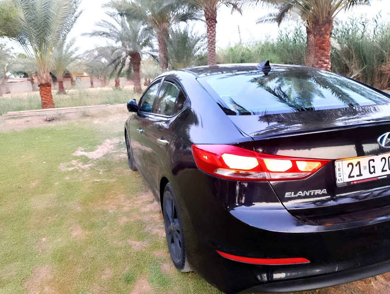 للبيـــــ2017ــــع
سلام عليكم 
النترا وارد امريكي 
ضرر باب السايق مبدل ببلادي وشويه جوه الباب ضرر موجود بالسونار
الباقي كفاله
مكينه 2.0 
كيرAT
تبريد كامل  جديد
ماشيه 122000 ميل
3 مودات قياده
مثبت سرعه
شاشه لمس 
كامره دواره
مقاعد قماش
التفاصيل اكـــثر خاص 
او واتس اب***********
